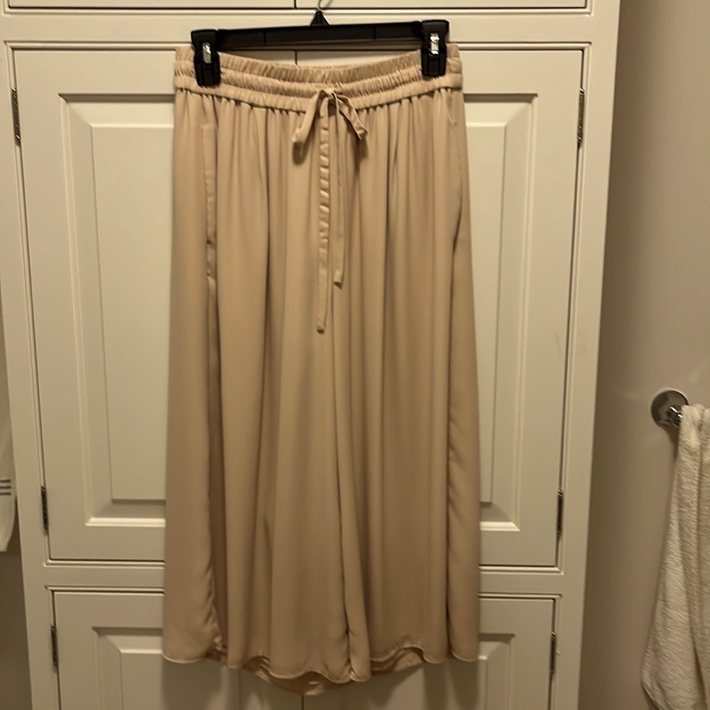 Aritzia Barbaton Drawstring Wide Leg Capri Pants
